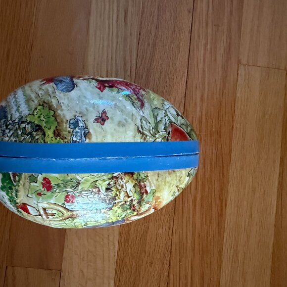 Echt Erzgebirge German Peter Rabbit Cardboard Container Easter Egg - Picture 7 of 16